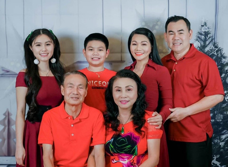 Ngọc Huyền và chồng còn có cậu con trai chung tên Hà Nam. Ảnh: Dân Việt. huyen10.jpg