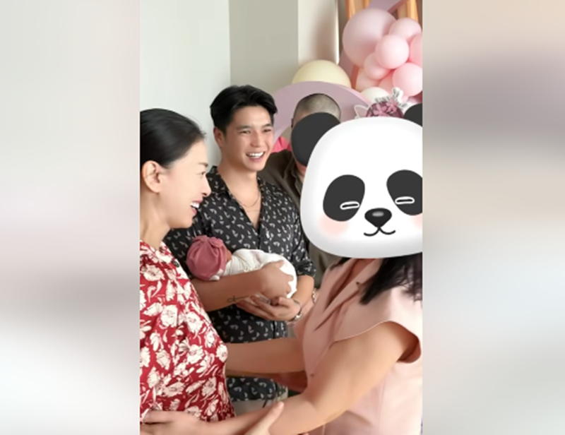 Mẹ chồng Ngô Thanh Vân vui mừng khi biết bé Gạo chào đời. Ảnh: FB Ngô Thanh Vân. van3.png