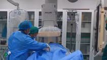 Sử dụng robot triệu đô vào phẫu thuật, Vinmec Đà Nẵng lập chuẩn mới cho y học miền Trung