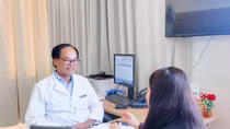 Chuyên gia sản khoa hơn 30 năm đồng hành cùng mẹ và bé