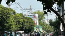  Điều tra nguyên nhân người đàn ông gục chết trên vỉa hè ở TP HCM