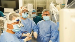 Chân dung bác sĩ đam mê đi cho những ca phẫu thuật tim “khó và ít gặp”