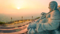 3 tôn tượng “độc nhất vô nhị” trên núi Bà Đen, Tây Ninh