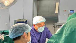 Điều trị đa chuyên khoa: Cánh cửa hy vọng mới cho bệnh nhân ung thư tiêu hóa